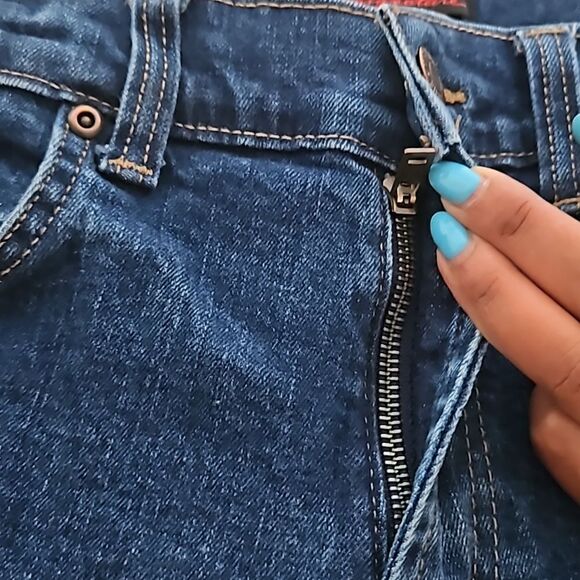 Kirkland Signature Men's Straight Fit Denim Jeans Dark Blue Washed 32×30 - Picture 8 of 16